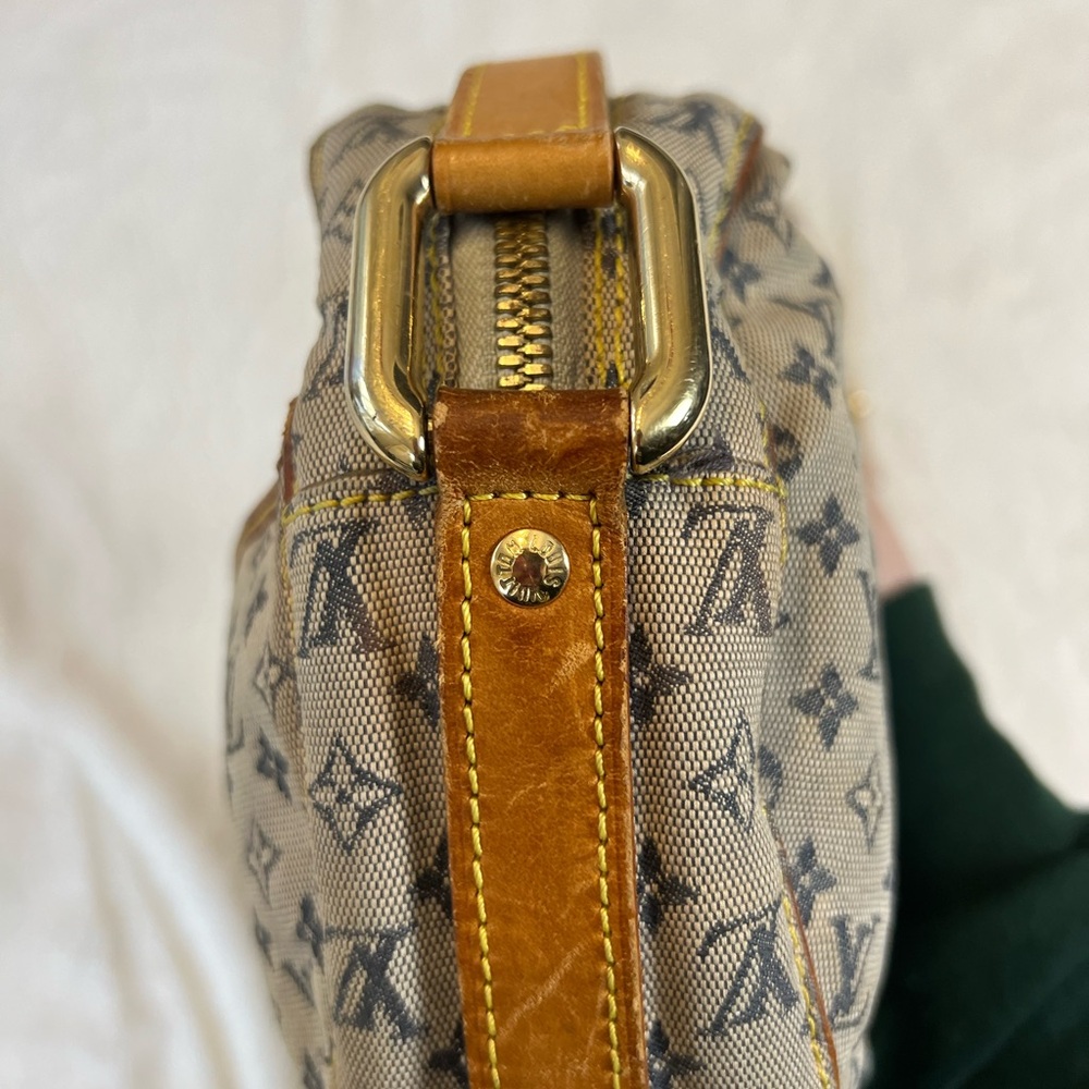 Louis Vuitton Monogram Brown and Tan Crossbody Bag - Picture 6 of 15